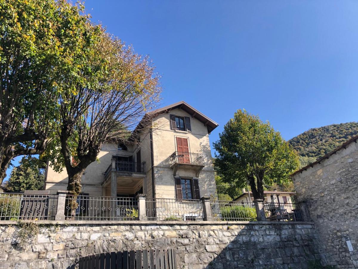 Villa Il Maiale Bianco Bed & Breakfast San Fedele Intelvi Bagian luar foto