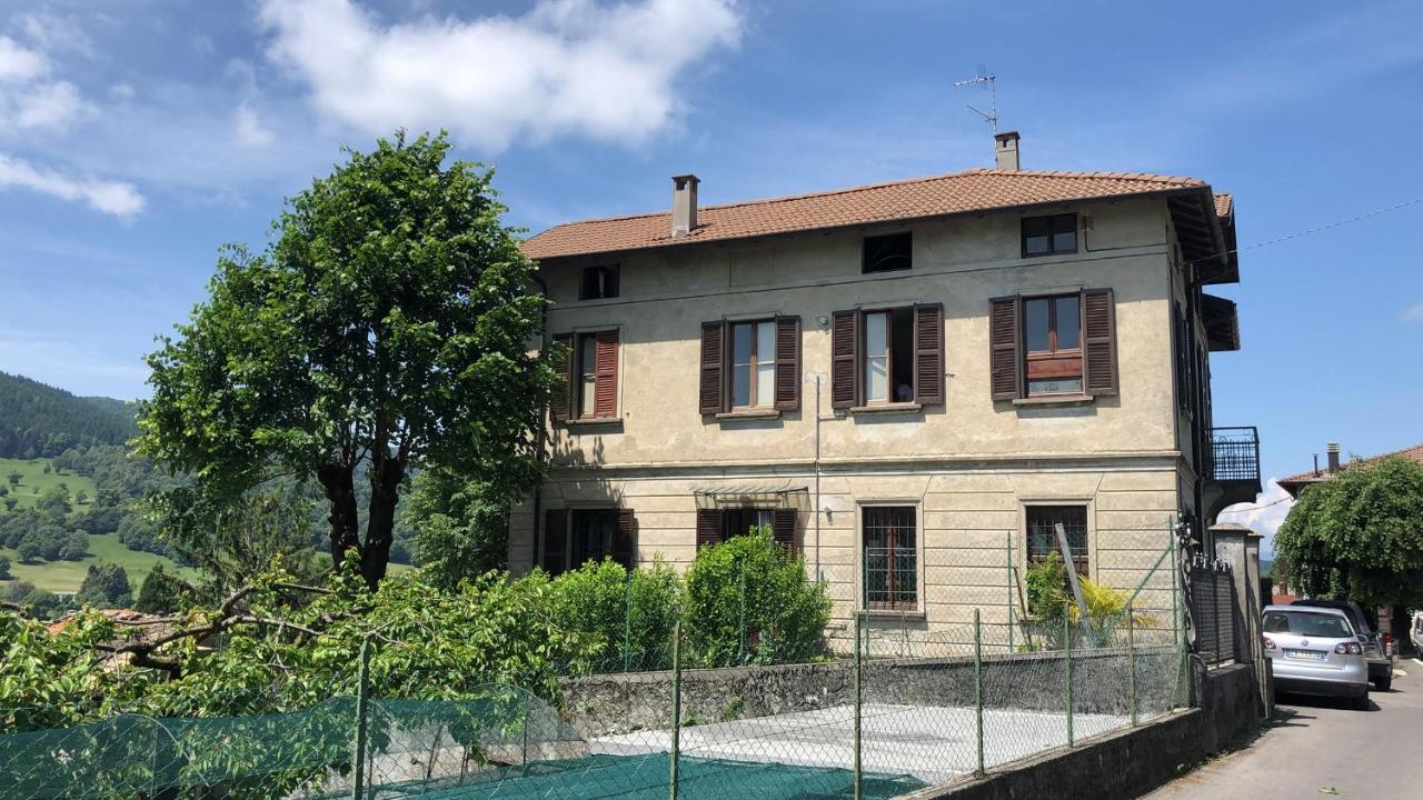 Villa Il Maiale Bianco Bed & Breakfast San Fedele Intelvi Bagian luar foto